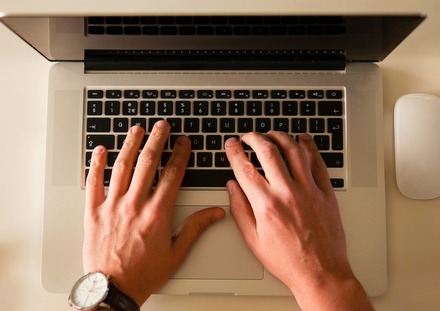 Créez du contenu formidable : 15 façons d’écrire comme un journaliste Créez du contenu formidable : 15 façons d’écrire comme un journaliste