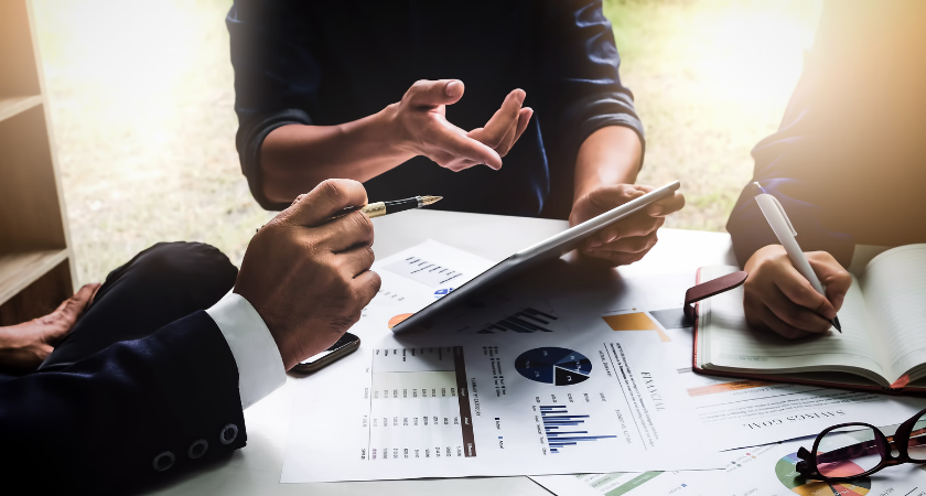 How Earned Media Management Optimizes Comms Campaigns